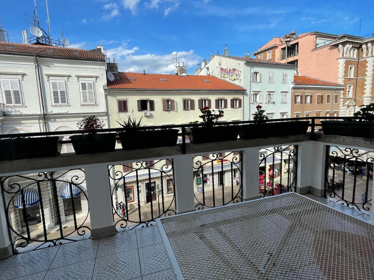 Linden Korzo Apartment Rijeka Exterior foto